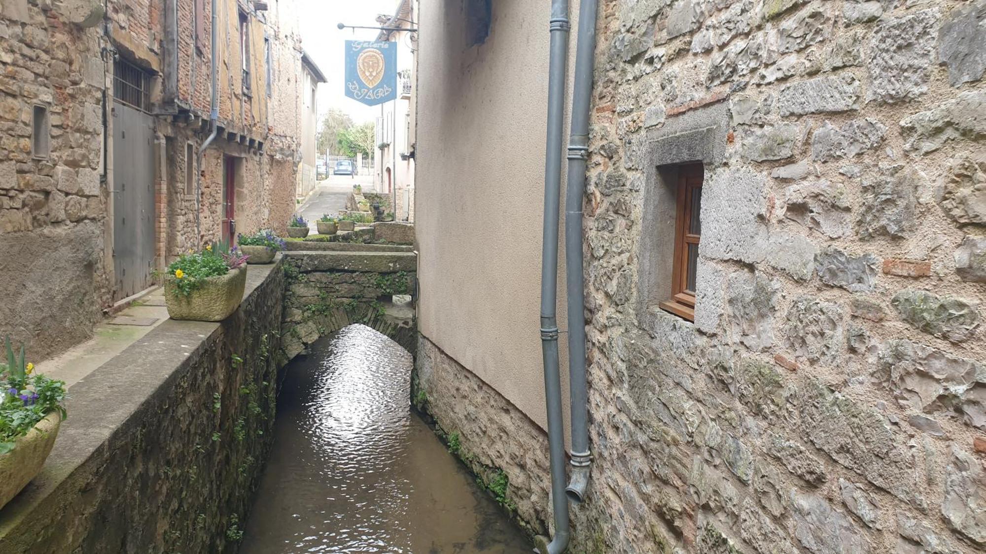 Love Room- Spa- Escale Amoureuse Puygaillard-de-Quercy Bagian luar foto