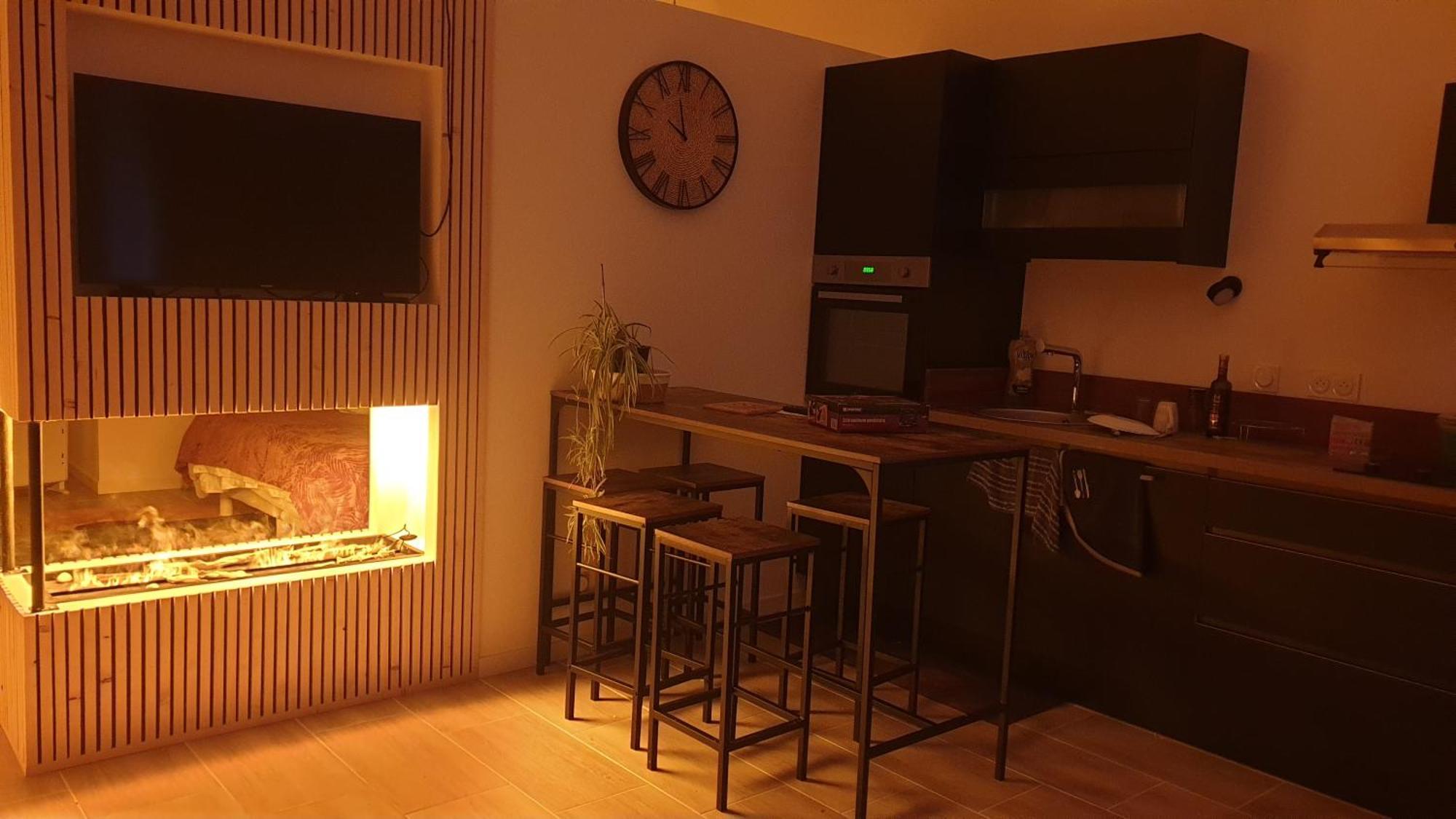 Love Room- Spa- Escale Amoureuse Puygaillard-de-Quercy Bagian luar foto